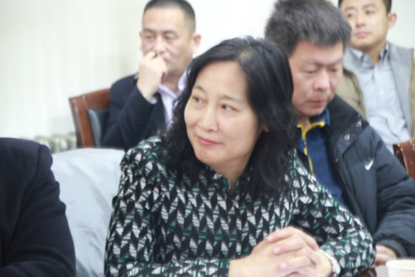 解决采购难题 学校体育装备座谈会在保定召开