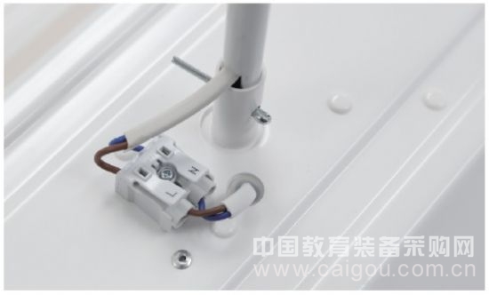 立达信获教育装备行业协会年度推荐产品