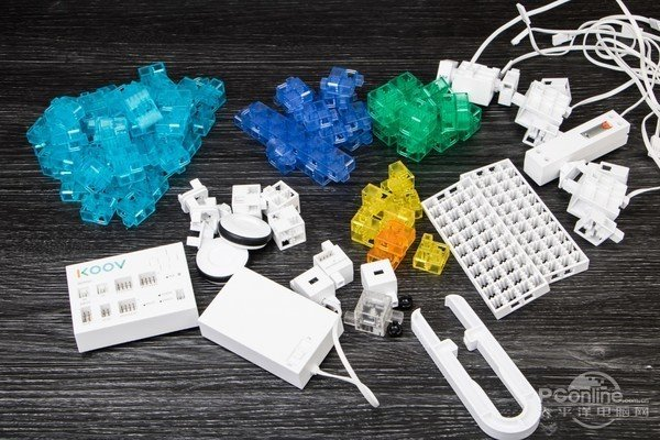 索尼KOOV可编程教育机器人评测