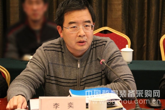 李奕委員:貫徹教育領域綜合改革