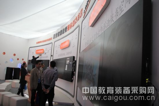 触控黑板不简单泛普让纳米技术走进课堂