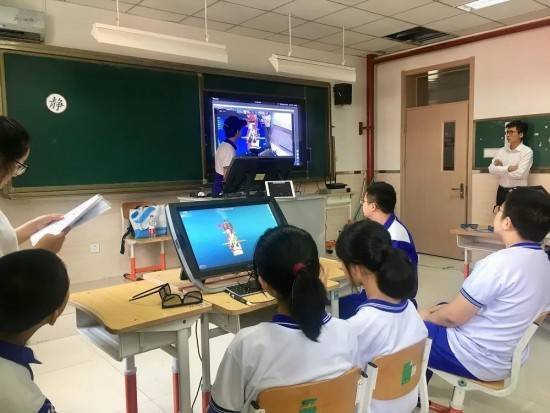zSpace VR与AR技术如何促进学生的深度学习