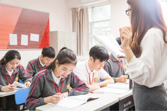 深圳奥斯翰外语学校：100%名校录取率！来这里给人生一个精彩的可能！