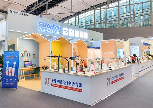 直擊光亞展∣國內外客商都說到了冠雅展位看產品，才算你不虛此行！