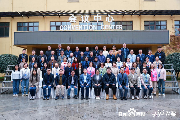 “高校人人學AI”時代，升級AI通識教育老師先卷起來