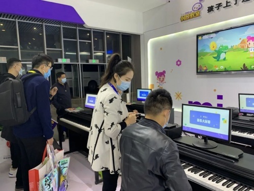 以智能科技助力素質教育，小葉子TheONE亮相第80屆中國教育裝備展示會