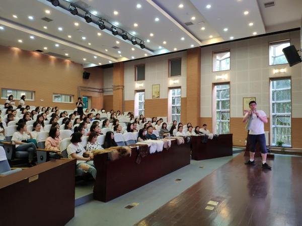 【秀場直擊】2020海寧中國國際時裝周首秀BIFTPARK+SagaFurs北服產業園成果非凡