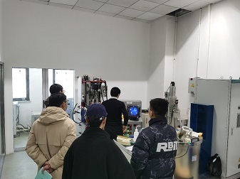 四电弧高温单晶生长炉顺利落户天津工业大学，推动高温单晶材料研究！