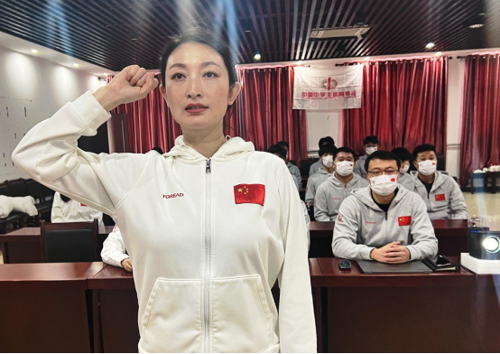 探路者助力中國代表團征戰世界中學生冬季運動會