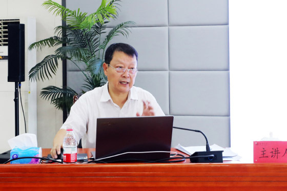 中國工程院院士黃衛來江漢大學作學術報告