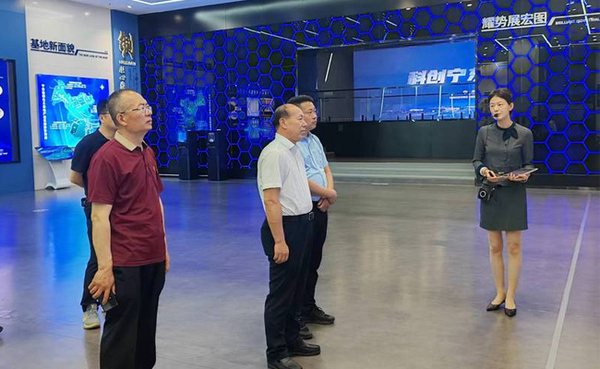 蘭州石化職業技術大學校長李常鋒帶隊赴寧夏寧東能源化工基地開展合作調研