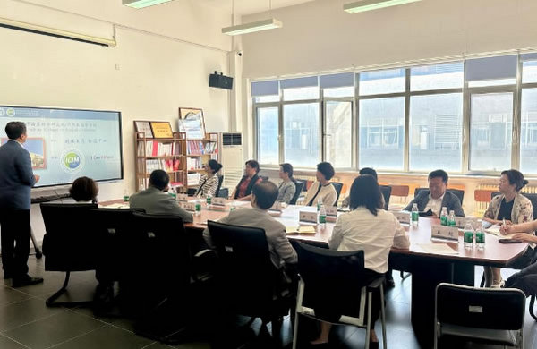 大連醫科大學校長劉瑩到中西醫結合研究院（學院）調研
