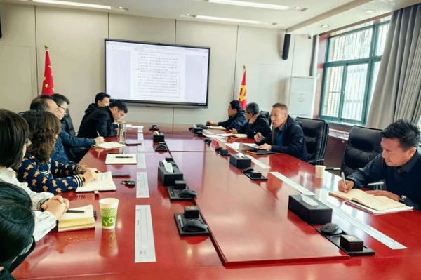 甘肃民族师范学院党委委员、副校长牛永有主持召开基建工作领导小组会议