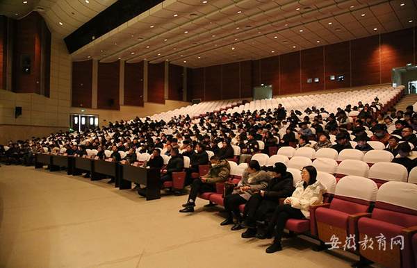 滁州職業技術學院校園影院揭牌首映 打造特色“第二課堂”