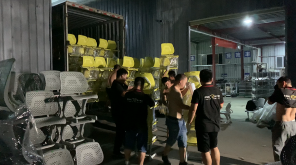 愛心助學，情暖“六一”丨博士有成對岑溪市大公小學捐資助學