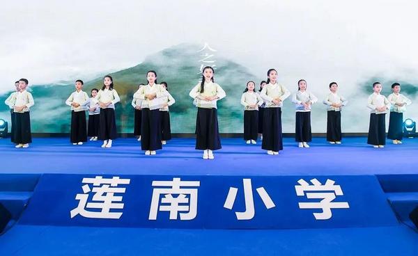 深圳羅湖區2021年未成年人關愛季暨校園羽毛球項目啟動儀式舉行