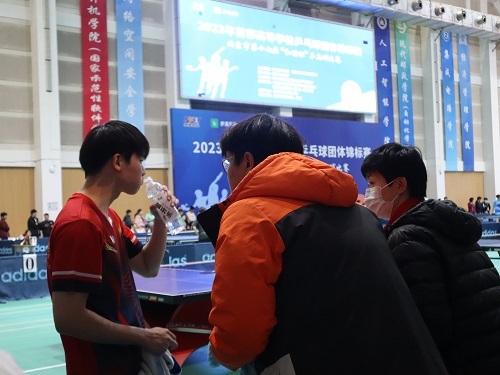 中國人民大學乒乓球隊在首都高校杯中斬獲佳績