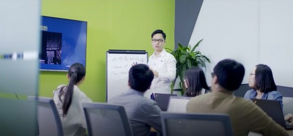 他們為什么依然堅守新東方