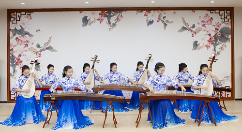 超燃！深圳中澳实验学校体育艺术节开幕式华丽上演，由央视导演策划执导