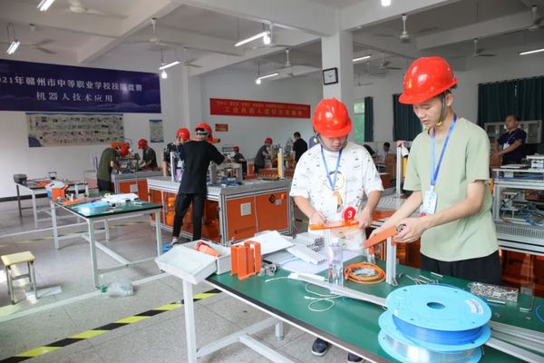 十年砥礪奮進路，贛州教育譜新篇