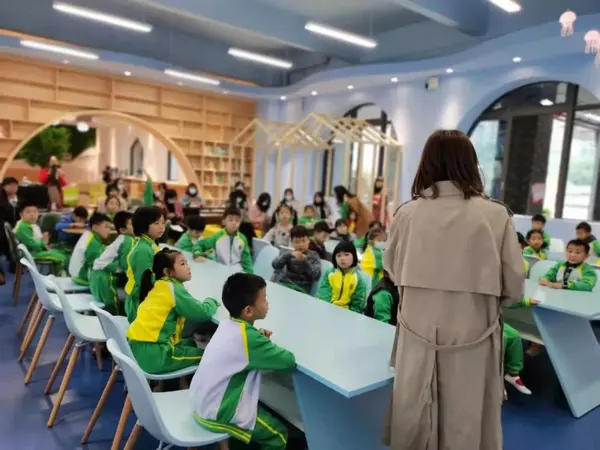 廣州這所小學里，竟藏著一個超好玩的智慧課堂！